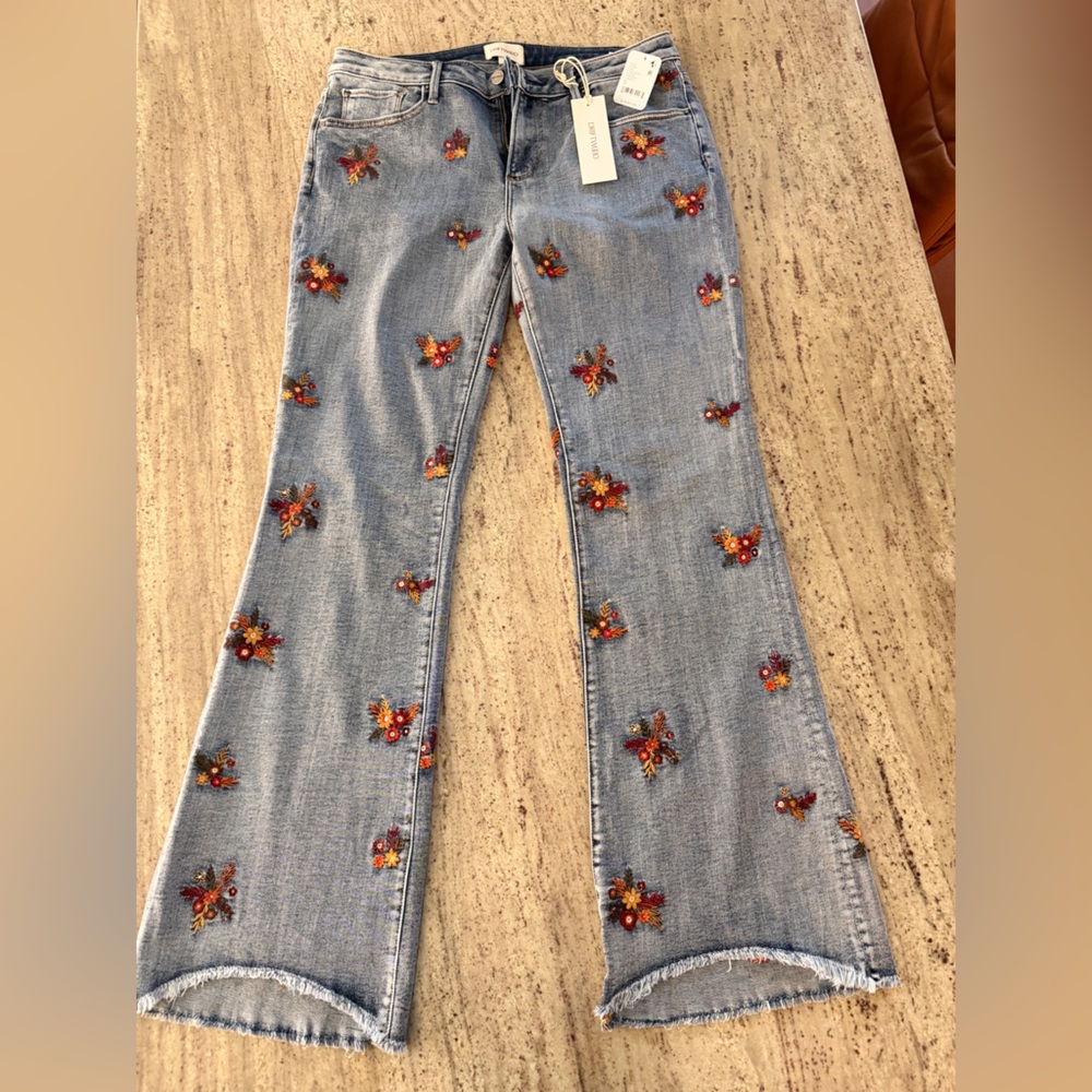 Free People Floral Embroidered Blue Jeans - NWT - Picture 4 of 9